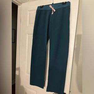 Livingston Basic Scrub Pants